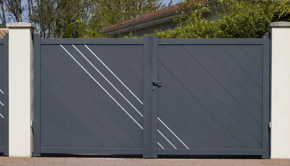 Installation portail aluminium Saint-Maur-des-Fossés - ECRN